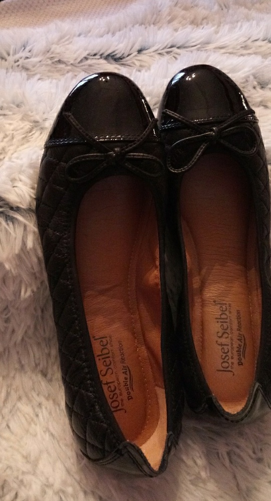 Josef Siebel Black Flats